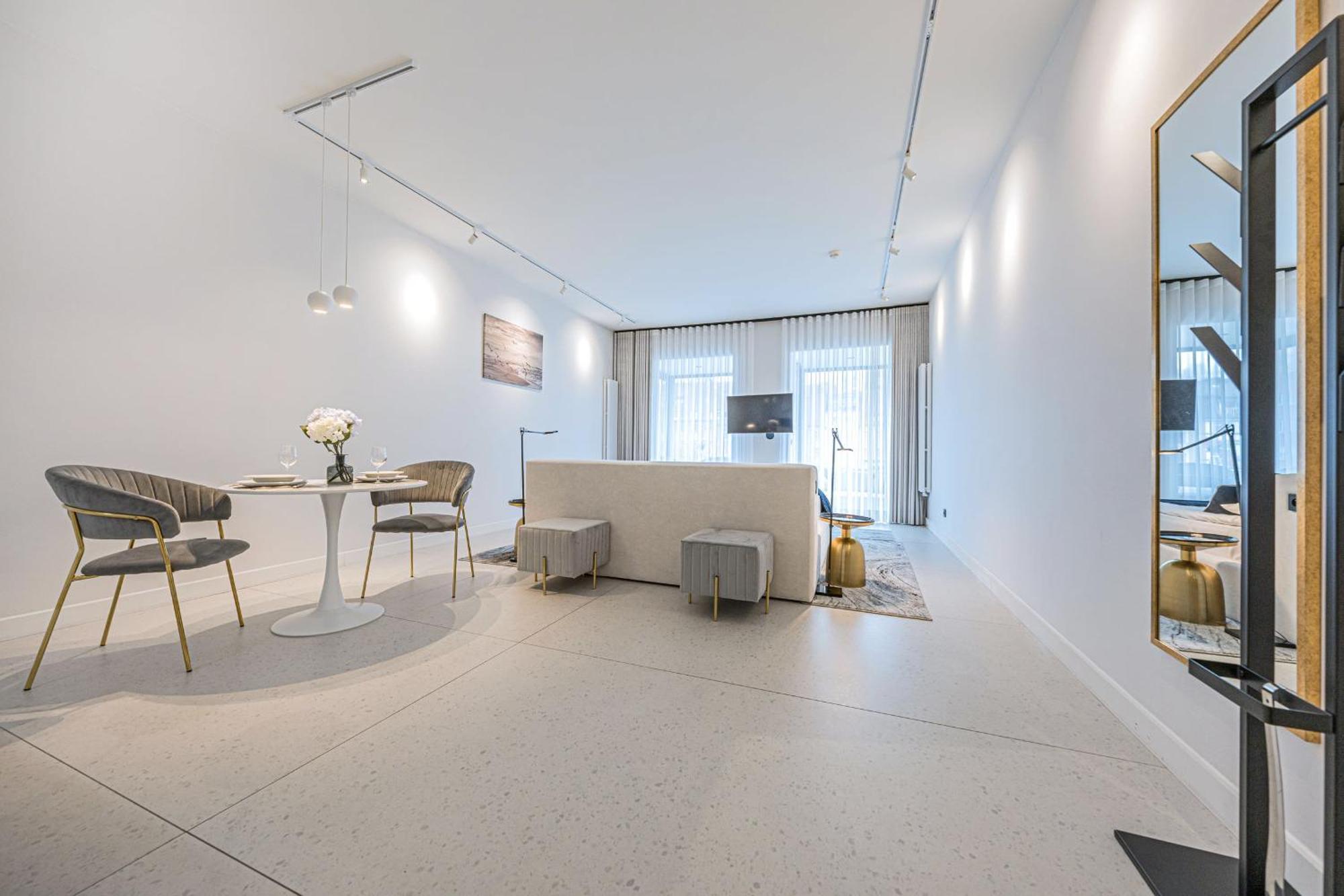 Rent Like Home - Deo Plaza Wyspa Spichrzow غدانسك المظهر الخارجي الصورة